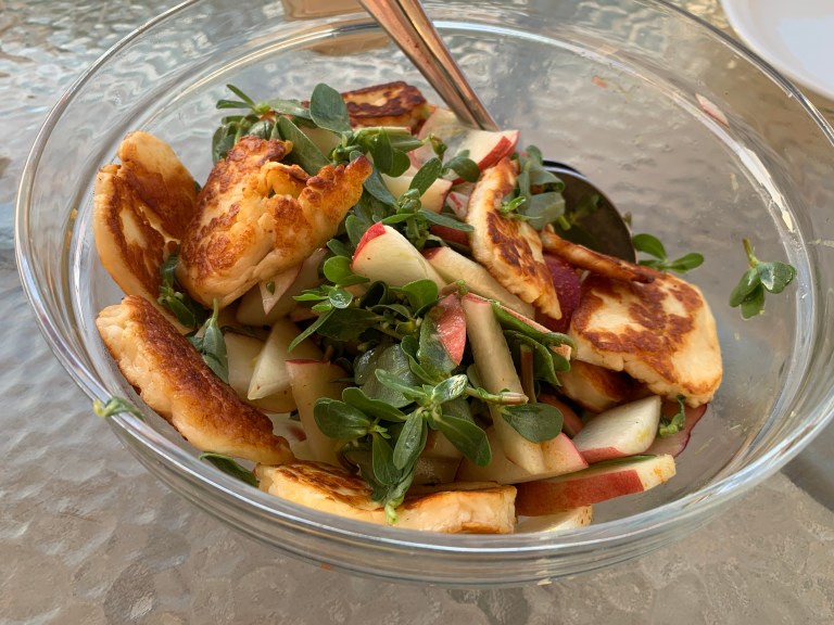 Halloumi-Pfirsich-Salat